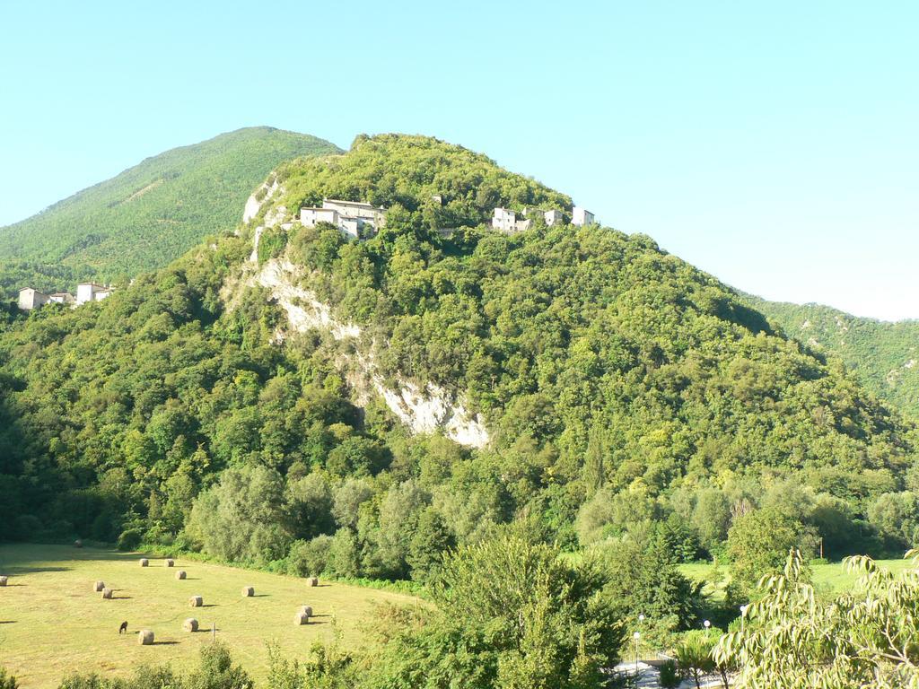 فيلا Agriturismo Casale La Palombara Cerreto di Spoleto المظهر الخارجي الصورة